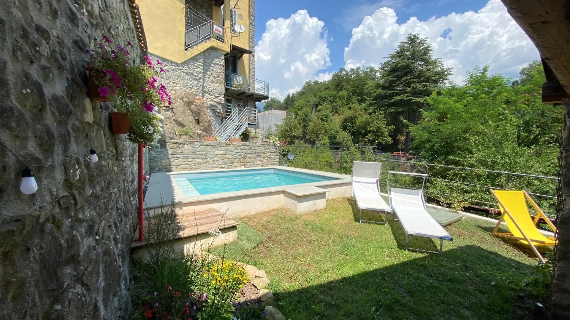 Holiday home La Piscina Nel Borgo Villa Bagnone Italy